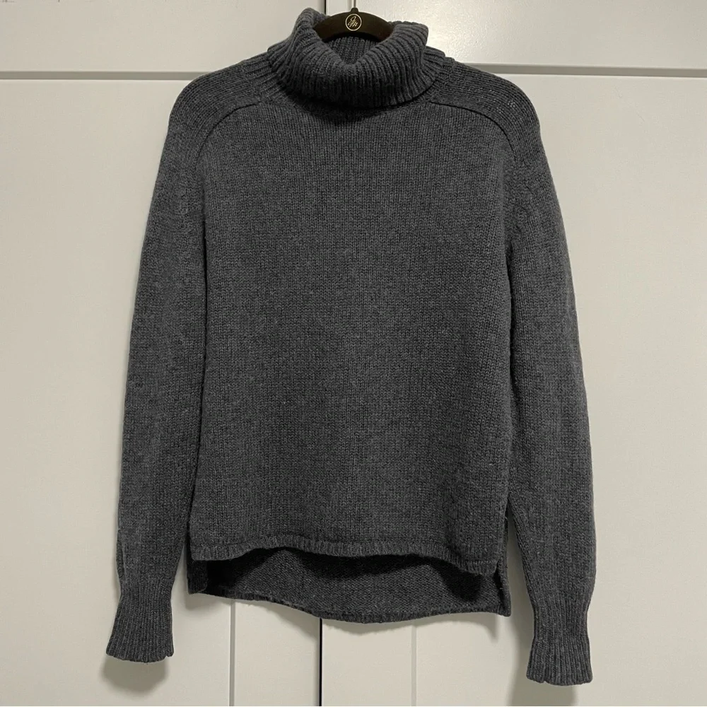 Golden by Tna Gorme Wool + Cashmere Turtleneck Sweater Gray XS Aritzia #60409 - Picture 4 of 7